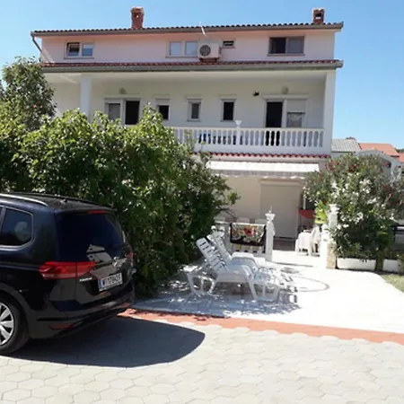 Marjetka Сasa de vacaciones Palit