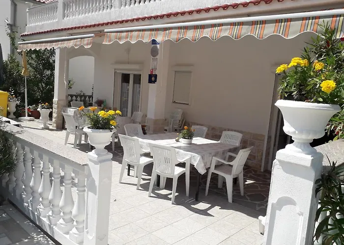 Holiday home Lovely House: Family-friendly Retreat With Pool And Playground